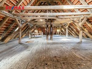 Prodej zemědělské usedlosti, Počedělice, 2500 m2