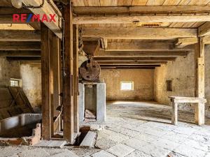 Prodej zemědělské usedlosti, Počedělice, 2500 m2