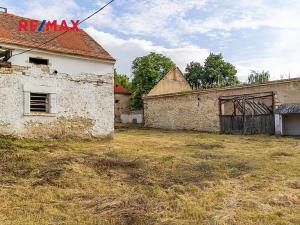 Prodej zemědělské usedlosti, Počedělice, 2500 m2