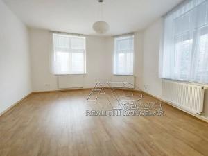 Pronájem bytu 2+1, České Budějovice, 75 m2