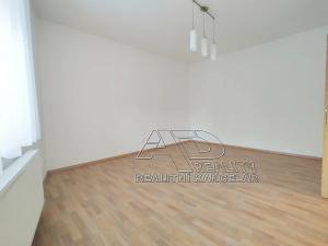 Pronájem bytu 2+1, České Budějovice, 75 m2