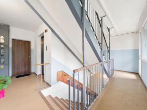 Prodej bytu 2+kk, Praha - Kobylisy, Frýdlantská, 45 m2