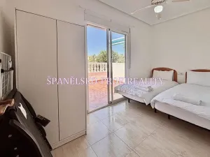 Prodej bytu 3+1, Torrevieja, Španělsko, 65 m2