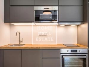 Prodej bytu 1+kk, Praha - Karlín, Sokolova, 34 m2