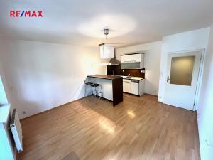 Pronájem bytu 2+kk, Praha - Záběhlice, Podle náhonu, 46 m2