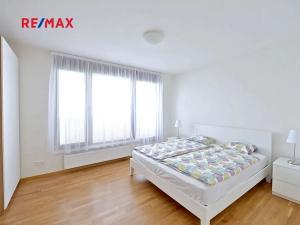 Pronájem bytu 3+kk, Praha - Hodkovičky, Pod lysinami, 109 m2