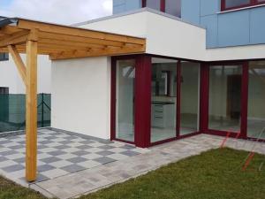 Pronájem rodinného domu, Jesenice, Jarní, 160 m2