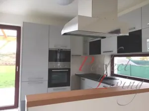 Pronájem rodinného domu, Jesenice, Jarní, 160 m2