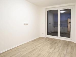 Pronájem bytu 2+kk, Hradec Králové, Pod Svahem, 57 m2
