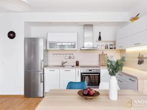 Prodej bytu 3+kk, Hostivice, Ječná, 78 m2