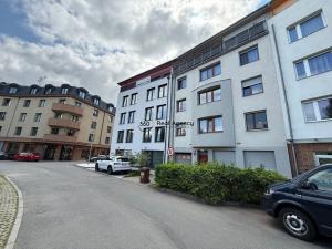 Pronájem bytu 2+kk, Praha - Suchdol, Suchdolské náměstí, 59 m2
