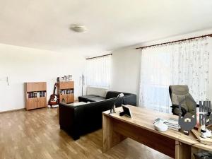 Pronájem bytu 2+kk, Liberec, Dubice, 56 m2