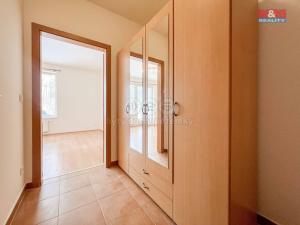Pronájem bytu 1+kk, Praha, Hornoměcholupská, 32 m2