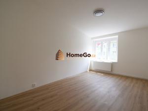 Pronájem bytu 1+kk, Praha - Nusle, Žateckých, 26 m2