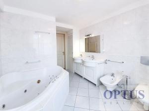 Pronájem bytu 3+kk, Praha - Nové Město, Truhlářská, 126 m2