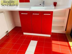 Pronájem bytu 3+1, Hradec Králové, Machkova, 75 m2