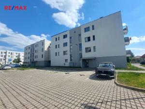 Pronájem bytu 1+kk, Velký Osek, U hřiště, 34 m2