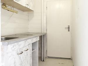 Pronájem obchodního prostoru, Praha - Smíchov, Holečkova, 35 m2