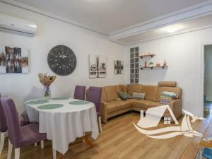 Prodej rodinného domu, San Miguel de Salinas, Španělsko, Calle La Cenia, 99 m2