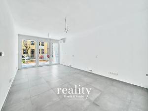Pronájem obchodního prostoru, Znojmo, Jarošova, 30 m2