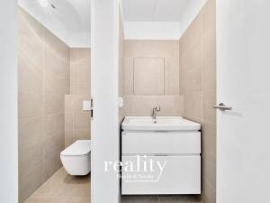 Pronájem obchodního prostoru, Znojmo, Jarošova, 30 m2