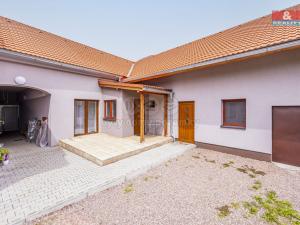 Prodej bytu 3+1, Hradec Králové - Kukleny, Pražská třída, 91 m2