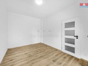 Prodej bytu 3+1, Hradec Králové - Kukleny, Pražská třída, 91 m2