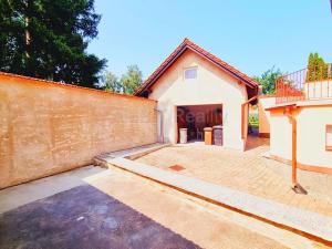Prodej rodinného domu, Netolice, 240 m2