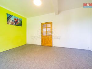 Prodej bytu 2+1, Aš, U Nádraží, 62 m2