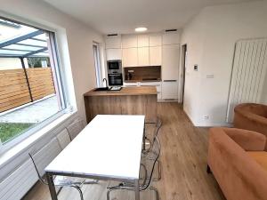 Pronájem rodinného domu, Praha - Újezd nad Lesy, Staroújezdská, 98 m2