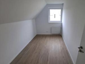 Pronájem rodinného domu, Praha - Újezd nad Lesy, Staroújezdská, 98 m2