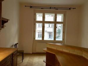 Pronájem bytu 3+1, Praha - Bubeneč, Eliášova, 135 m2