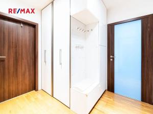 Pronájem bytu 3+1, Praha - Záběhlice, Hlavní, 73 m2