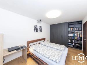 Prodej bytu 2+kk, Olomouc, Třída Jiřího Pelikána, 55 m2