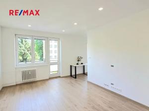Prodej bytu 2+kk, Karviná, tř. Těreškovové, 52 m2