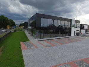Pronájem obchodního prostoru, Říčany, Duhová, 281 m2