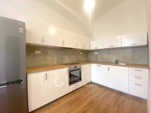 Pronájem bytu 3+1, Praha - Nové Město, Černá, 85 m2