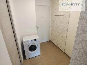 Pronájem bytu 1+kk, Praha - Strašnice, Strančická, 27 m2