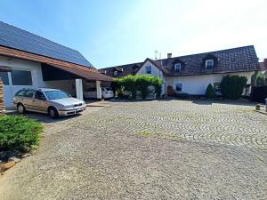 Prodej vícegeneračního domu, Hýskov, Prostřední, 350 m2
