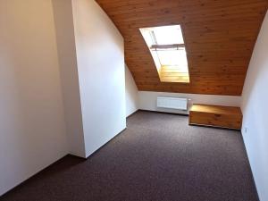 Prodej bytu 6+kk a větší, Praha, Na Farkáně III, 152 m2
