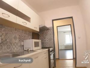 Prodej bytu 3+1, České Budějovice, Bachmačská, 62 m2