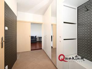 Prodej bytu 2+1, Praha - Vokovice, Mozambická, 52 m2