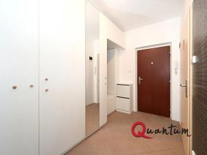 Prodej bytu 2+1, Praha - Vokovice, Mozambická, 52 m2