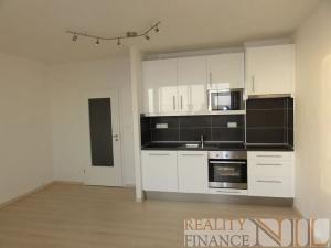 Pronájem bytu 1+kk, Plzeň, Sokolovská, 33 m2