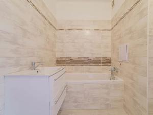 Prodej bytu 1+1, Ostrava, Klegova, 37 m2