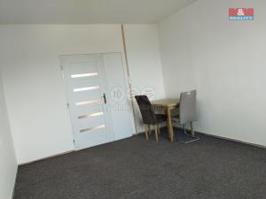Pronájem bytu 3+1, Ústí nad Labem - Střekov, Tolstého, 67 m2