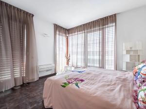 Pronájem bytu 3+kk, Praha - Karlín, Rohanské nábřeží, 127 m2