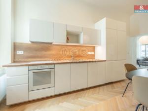 Prodej bytu 3+1, Praha - Vinohrady, Balbínova, 96 m2