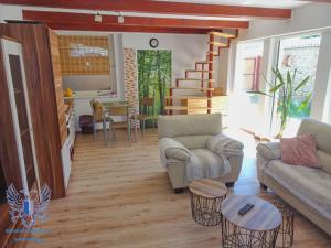 Prodej ubytování, Štětí, Krátká, 501 m2