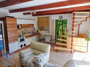 Prodej ubytování, Štětí, Krátká, 501 m2